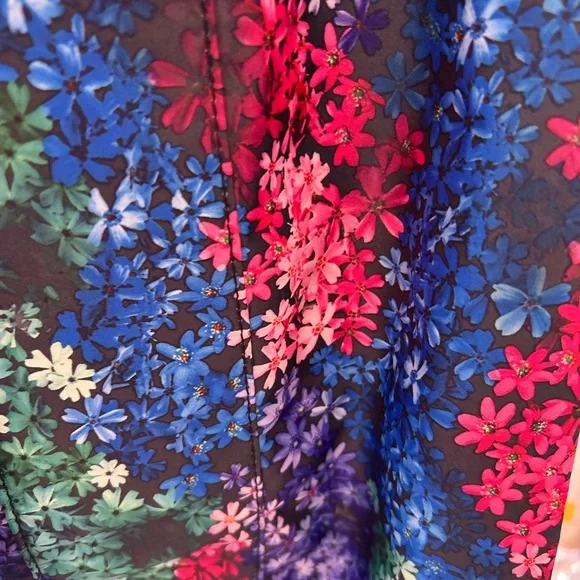 Lululemon yoga mat Floral Patterned Backpack with Blue Straps - Picture 2 of 4